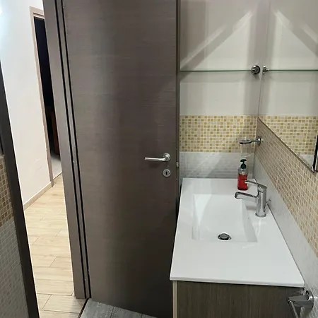 Apartamento Via Milano Prato *
